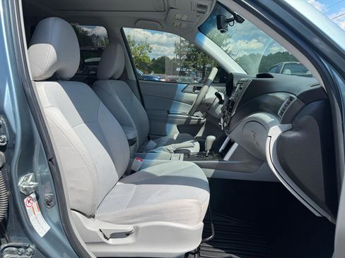 Used 2011 Subaru Forester 2.5X Premium AWD/4WD image 14