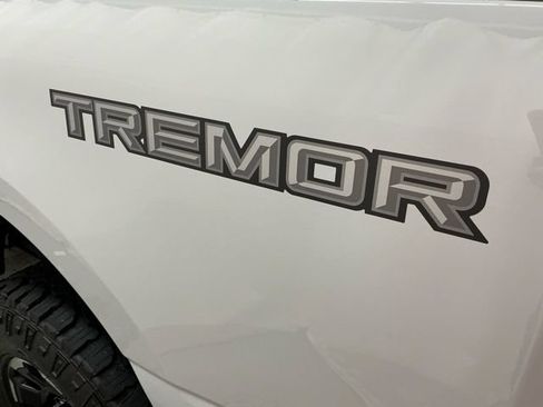 New 2026 Ford F250 Platinum w/ Tremor Off-Road Package AWD/4WD image 7