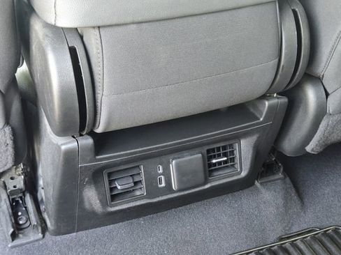 Used 2023 GMC Sierra 1500 SLE RWD image 16