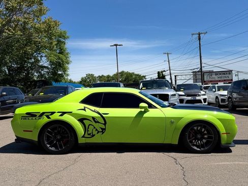 Used 2019 Dodge Challenger SRT Hellcat RWD image 8