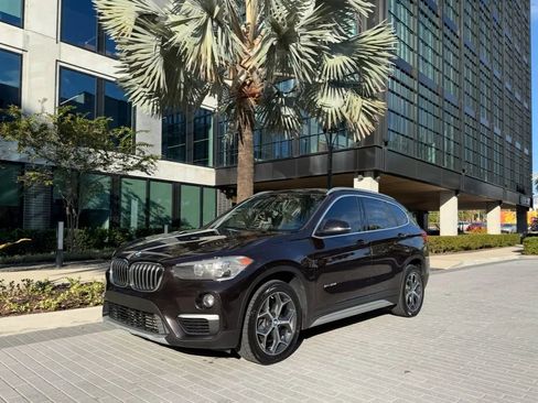 Used 2018 BMW X1 sDrive28i image 1