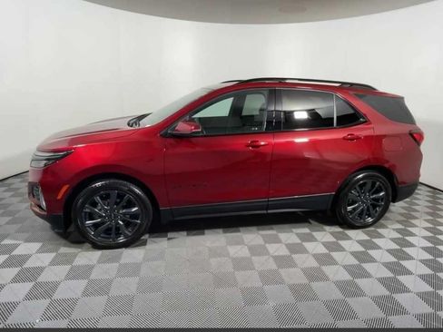 Certified 2022 Chevrolet Equinox RS w/ RS Leather Package FWD image 17