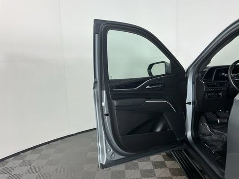 Used 2023 Cadillac Escalade ESV V w/ LPO, Floor Liner Package AWD/4WD image 13