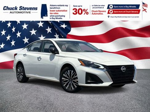 Used 2025 Nissan Altima 2.5 SV AWD/4WD image 3