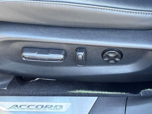 Certified 2022 Honda Accord Touring image 19