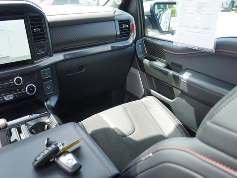 Used 2025 Ford F150 Raptor AWD/4WD image 23