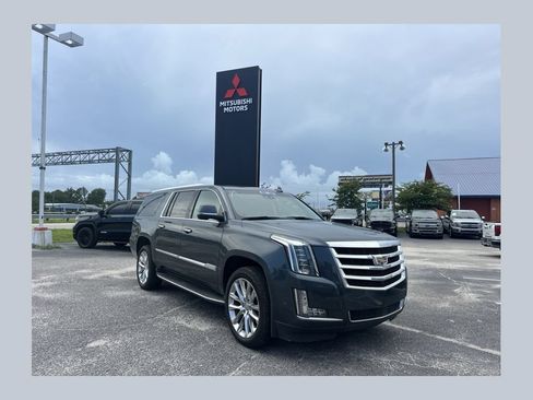 Used 2020 Cadillac Escalade ESV Premium Luxury AWD/4WD image 1