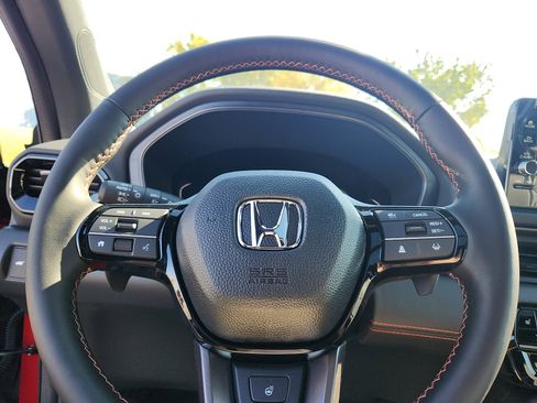 New 2025 Honda Pilot TrailSport image 14