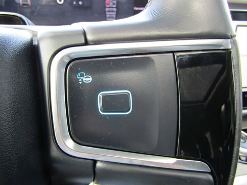 Used 2025 Ford Expedition Max Platinum AWD/4WD image 32