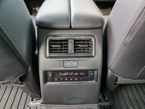 Used 2025 MAZDA CX-70 3.3 Turbo w/ Premium Plus Pkg AWD/4WD image 34