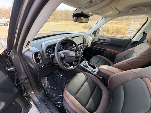 New 2025 Ford Bronco Sport Outer Banks w/ Outer Banks Tech Package+ image 32