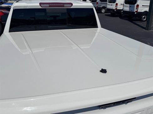 Used 2022 Chevrolet Silverado 1500 LT w/ Safety Package image 15