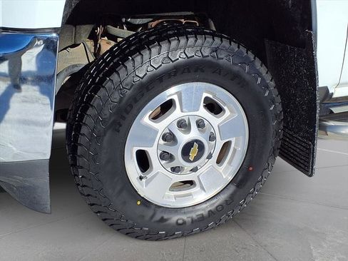 Used 2018 Chevrolet Silverado 2500 LT w/ LT Convenience Package image 8