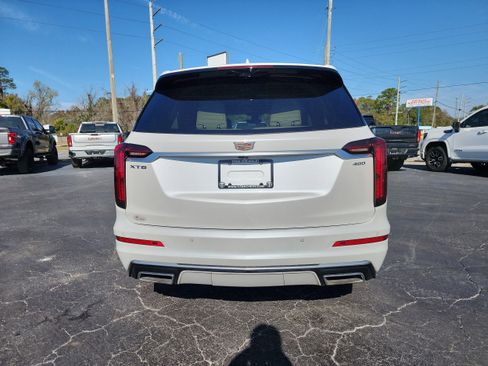 Used 2020 Cadillac XT6 Premium Luxury image 5