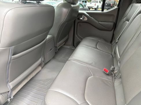 Used 2016 Nissan Frontier SL AWD/4WD image 15