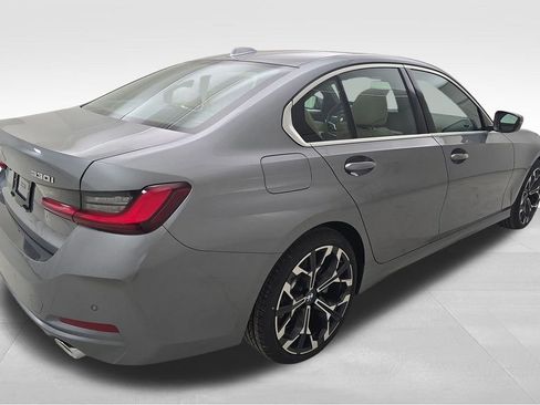 New 2026 BMW 330i xDrive Sedan w/ Convenience Package AWD/4WD image 9