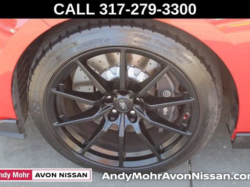 Used 2016 Ford Mustang Shelby GT350 w/ Technology Package RWD image 11