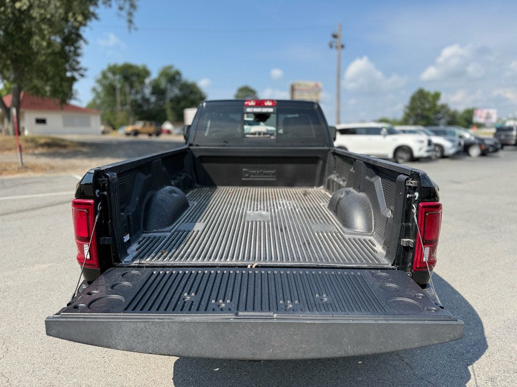 Used 2025 RAM 3500 Laramie AWD/4WD image 18