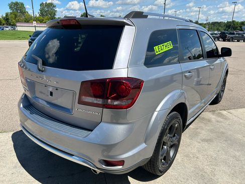 Used 2019 Dodge Journey Crossroad AWD/4WD image 5