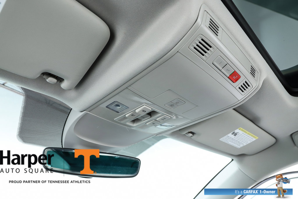 Used 2025 Volkswagen Taos SE w/ Panoramic Sunroof Package AWD/4WD image 26