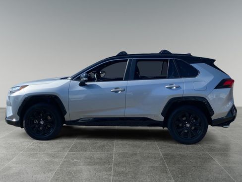 Used 2023 Toyota RAV4 XSE AWD/4WD image 2