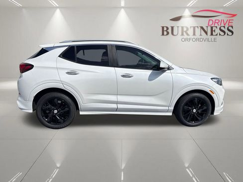 Certified 2022 Buick Encore GX Preferred w/ Sport Touring Package FWD image 9