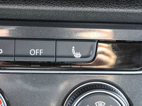 Used 2024 Volkswagen Tiguan Wolfsburg Edition image 25