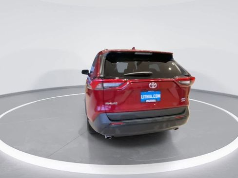 Used 2025 Toyota RAV4 XLE image 7