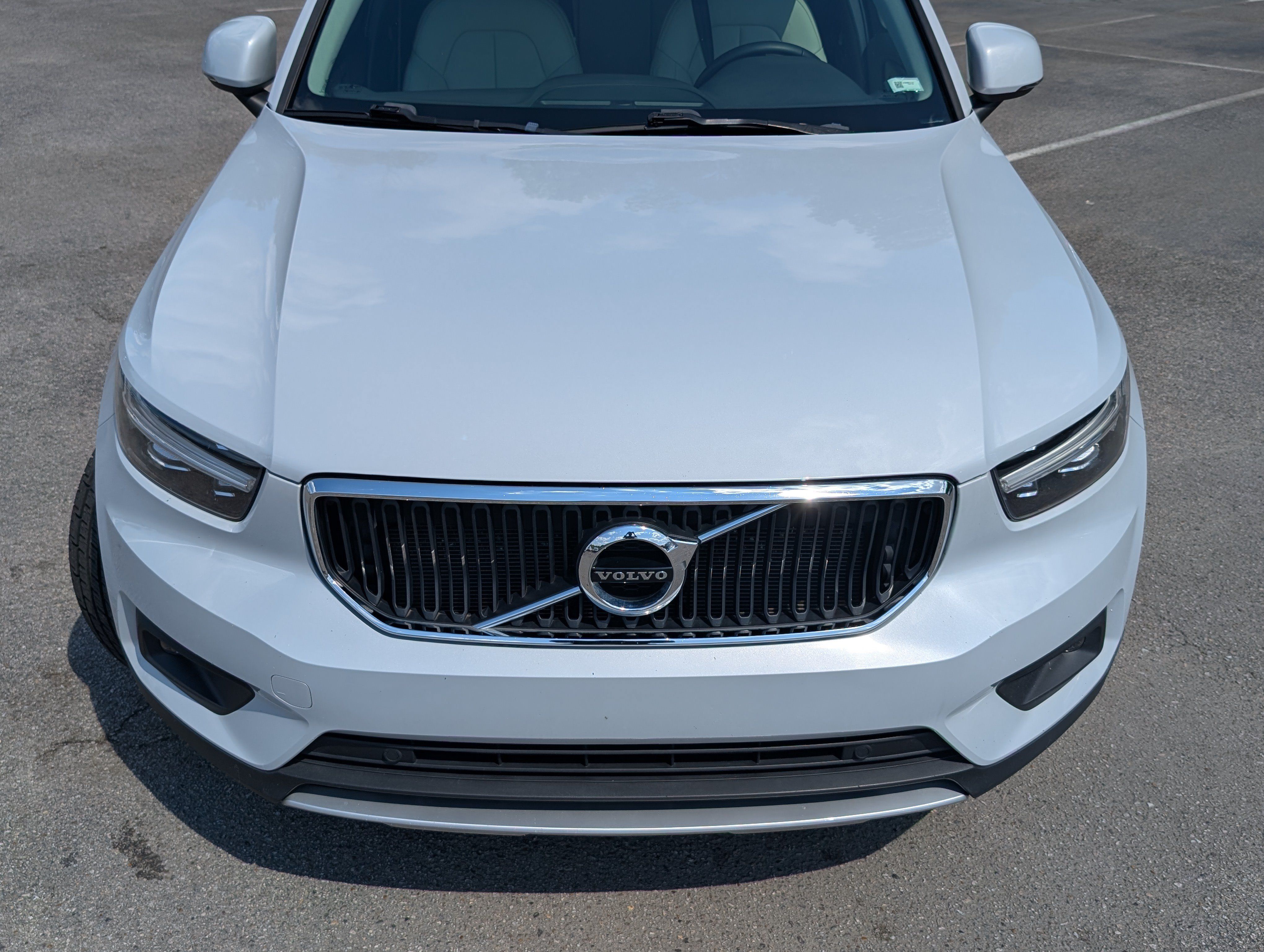 Used 2021 Volvo XC40 T4 Momentum FWD image 12