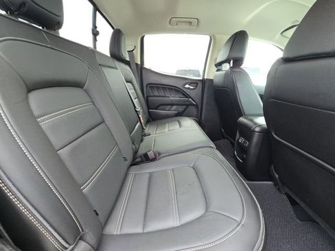 Used 2022 GMC Canyon Denali image 13