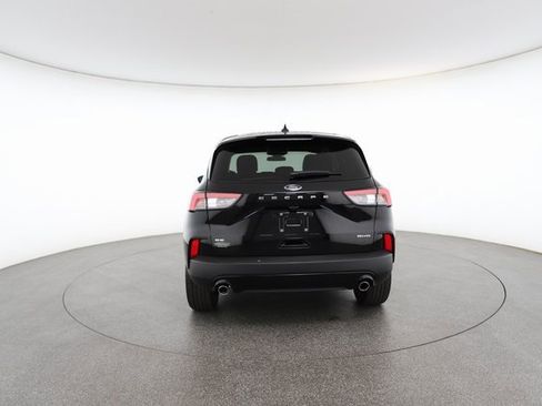 Used 2022 Ford Escape SE w/ SE Sport Appearance Package image 14