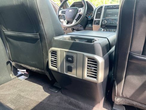 Used 2015 Ford F150 Lariat AWD/4WD image 31