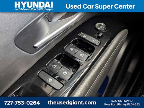 Certified 2023 Hyundai Santa Cruz Limited AWD/4WD image 32