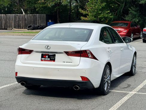 Used 2016 Lexus IS 200t w/ Premium Package RWD image 5