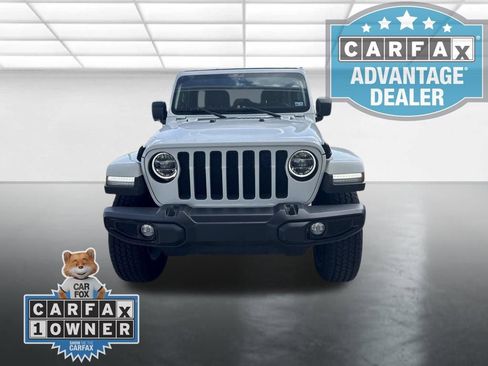 Used 2021 Jeep Wrangler Unlimited Sahara AWD/4WD image 5