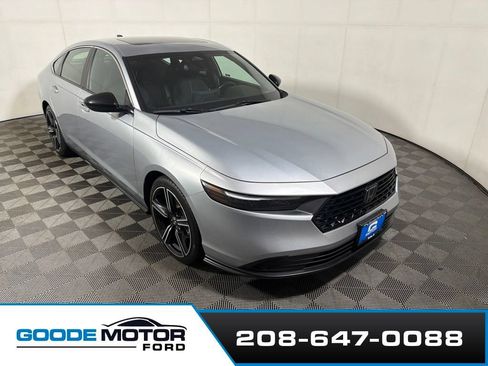 Used 2024 Honda Accord Sport image 1