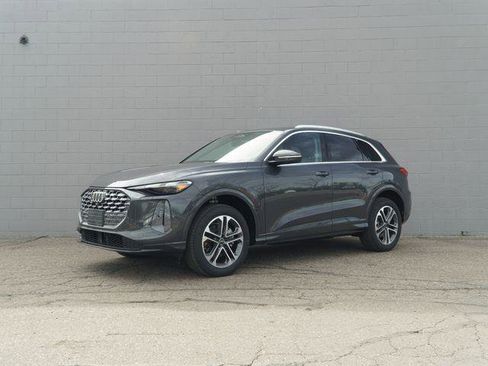 New 2026 Audi SQ5 Premium Plus AWD/4WD image 1