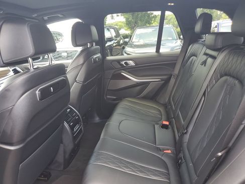 Used 2025 BMW X5 xDrive50e AWD/4WD image 16