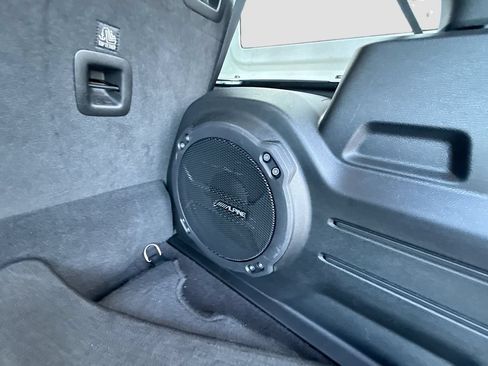 Used 2023 Jeep Wrangler Unlimited Sahara w/ Cold Weather Group AWD/4WD image 32