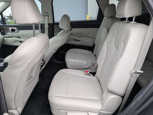 Certified 2021 Kia Sorento SX FWD image 12