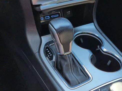 Used 2017 Jeep Grand Cherokee SRT AWD/4WD image 33