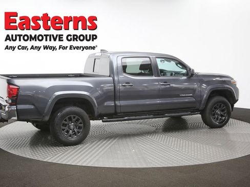 Used 2020 Toyota Tacoma SR5 AWD/4WD image 43