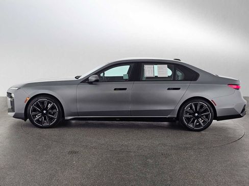 Used 2023 BMW 760i xDrive AWD/4WD image 4
