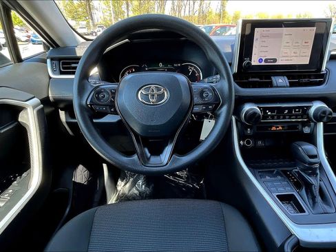 Used 2024 Toyota RAV4 LE image 6