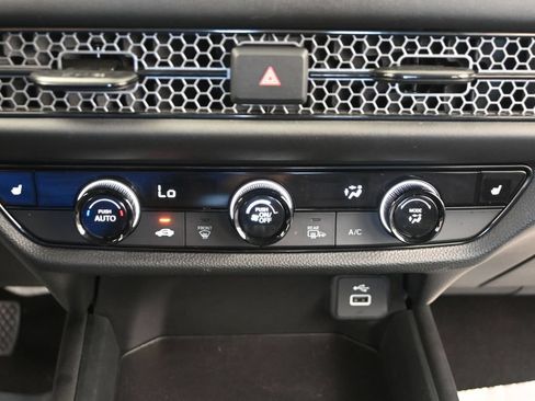 Used 2024 Honda HR-V Sport image 17