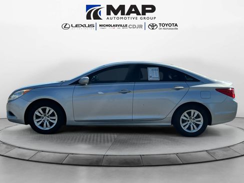 Used 2012 Hyundai Sonata GLS FWD image 2