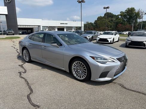 Certified 2024 Lexus LS 500 RWD image 5