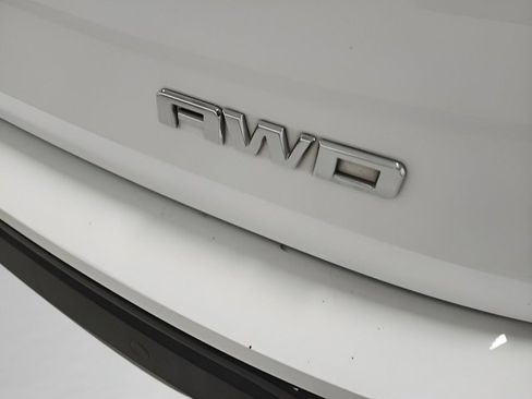 Used 2020 GMC Terrain SLE w/ Driver Convenience Package image 12