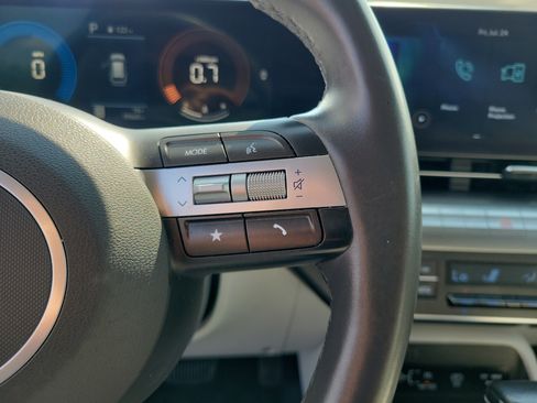 Used 2024 Hyundai Kona SEL FWD image 24