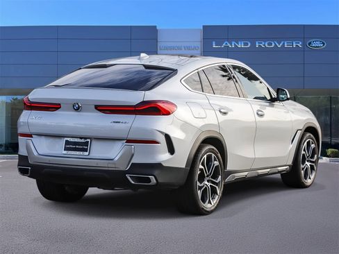 Used 2021 BMW X6 xDrive40i w/ Premium Package image 4